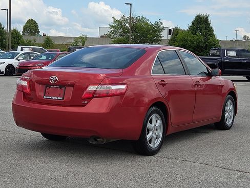 Used 2009 Toyota Camry LE FWD image 5