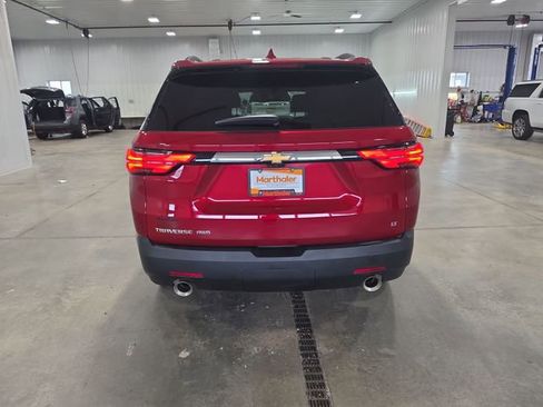 Used 2023 Chevrolet Traverse LT w/ Rear Camera Mirror Package AWD/4WD image 7