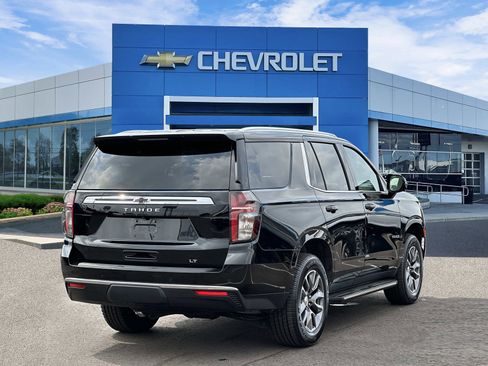 Certified 2023 Chevrolet Tahoe LT w/ Luxury Package AWD/4WD image 4