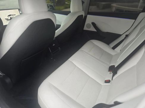 Used 2025 Tesla Model 3 Long Range RWD image 21