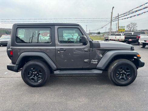 Used 2019 Jeep Wrangler Sport image 17