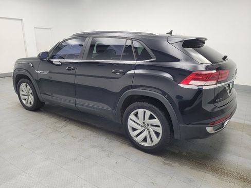 Used 2021 Volkswagen Atlas Cross Sport SE w/ Panoramic Sunroof Package image 3