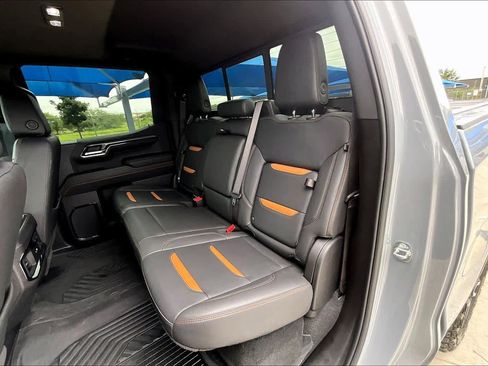 Used 2024 GMC Sierra 1500 AT4 w/ Technology Package AWD/4WD image 21