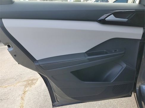 Certified 2025 Volkswagen Taos S image 13
