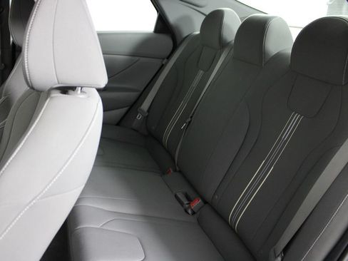 Certified 2024 Hyundai Elantra SEL FWD image 19