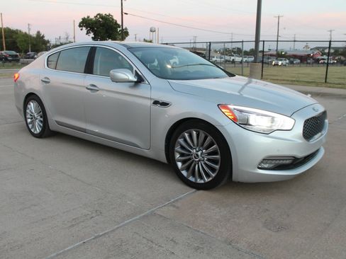 Used 2015 Kia K900 Luxury w/ VIP Package (Discontinued) RWD image 5