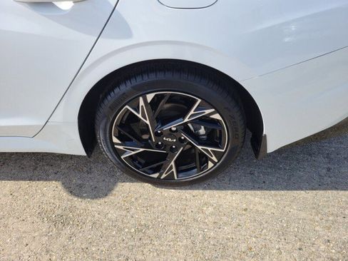 Used 2025 Kia K5 GT-Line w/ GT-Line Premium Package image 8