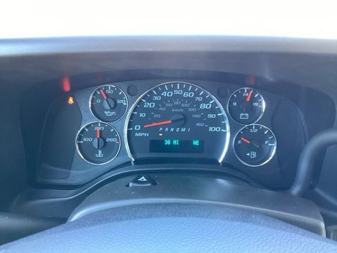 New 2025 Chevrolet Express 2500 w/ Driver Convenience Package image 30