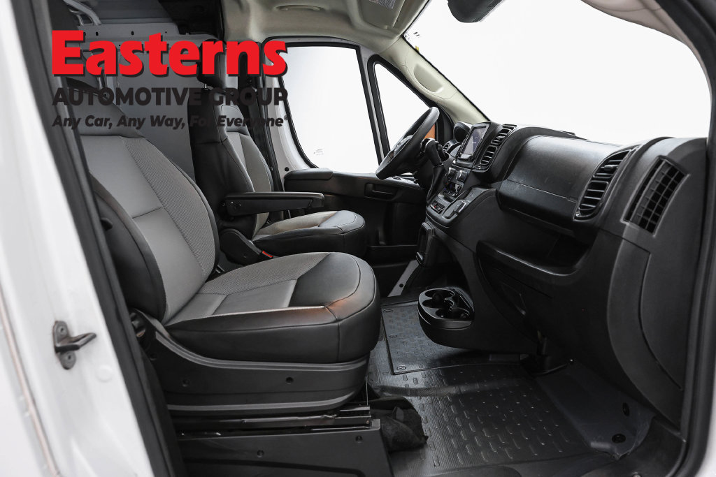 Used 2025 RAM ProMaster 2500 w/ Convenience Group FWD image 24