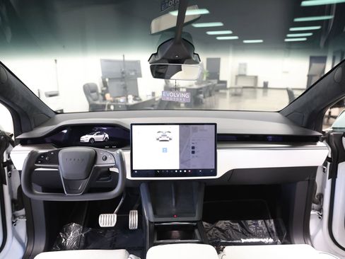 Used 2022 Tesla Model X Plaid AWD/4WD image 24