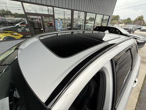 Used 2024 Volvo XC60 B5 Core image 8