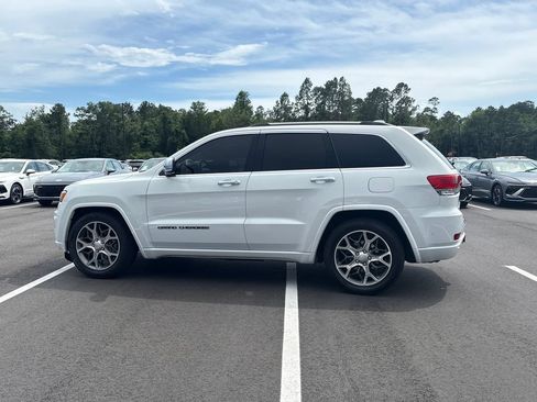 Used 2021 Jeep Grand Cherokee Overland AWD/4WD image 2