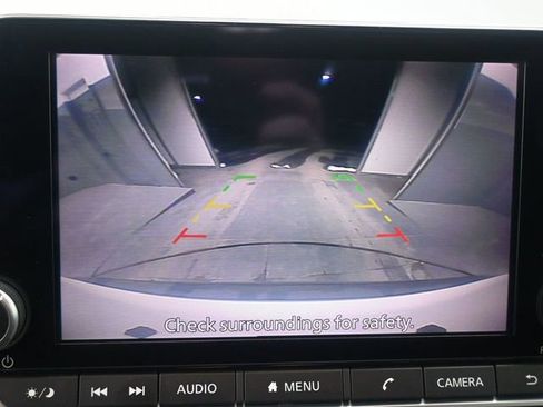 Used 2023 Nissan Rogue S image 15