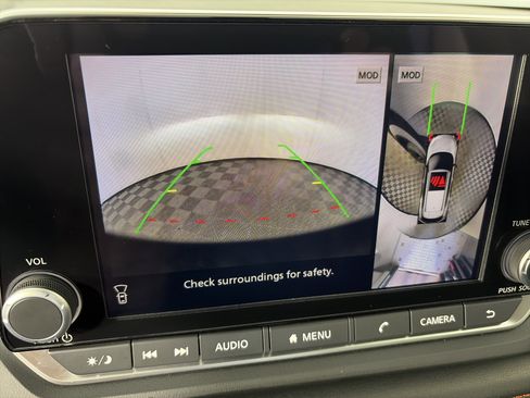 Used 2025 Nissan Rogue SV image 21