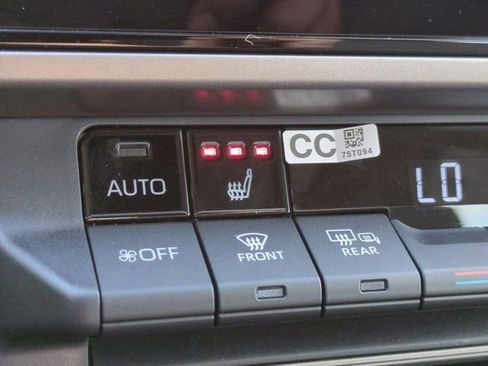 Used 2026 Toyota Camry XLE image 14