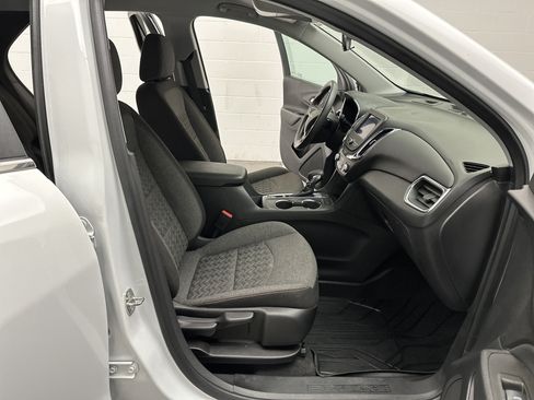 Used 2023 Chevrolet Equinox LT w/ LPO, Floor Liner Package AWD/4WD image 27