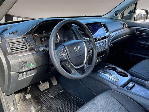 Certified 2020 Honda Ridgeline Sport image 18