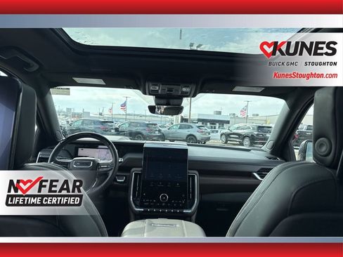 Used 2025 GMC Yukon XL Denali Ultimate w/ LPO, Floor Liner Package image 42