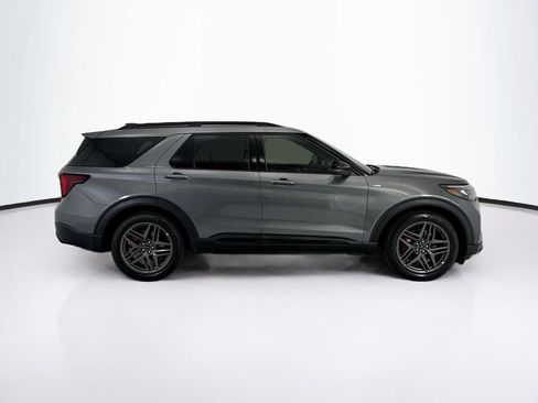 Used 2025 Ford Explorer ST-Line w/ Premium Package RWD image 4