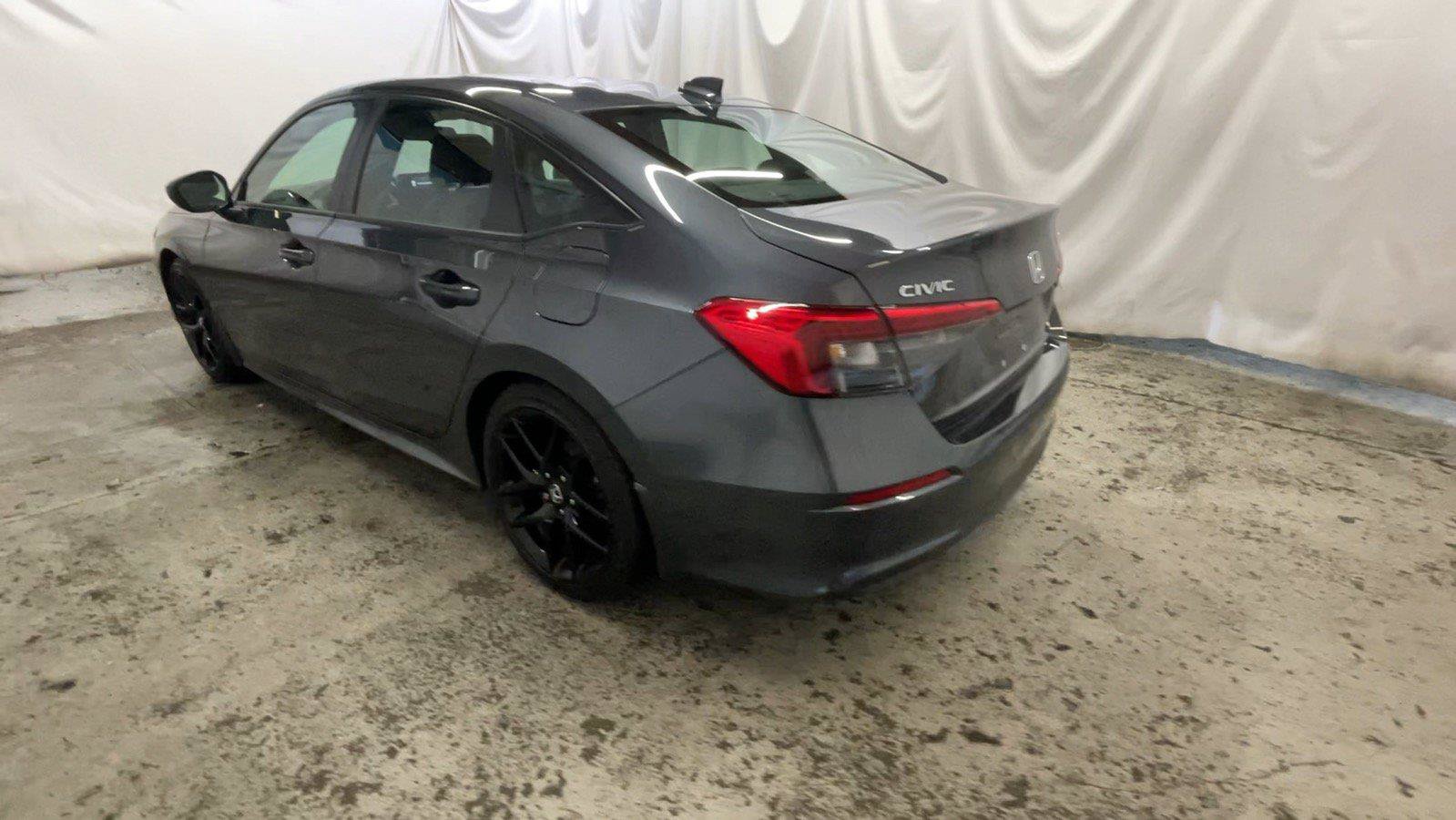 Used 2024 Honda Civic Sport image 10