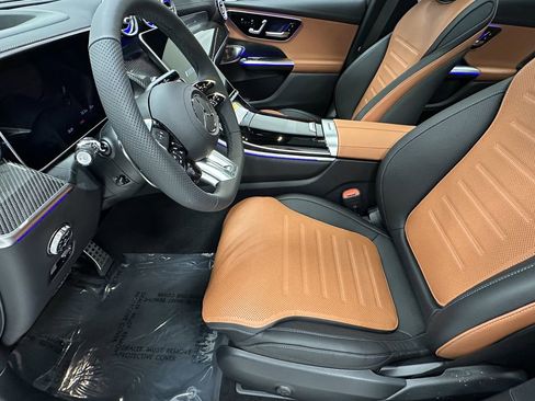 New 2026 Mercedes-Benz GLC 43 AMG 4MATIC image 9