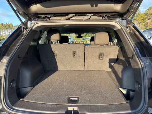 Used 2025 Chevrolet Blazer LT image 15