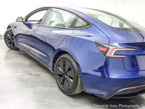 Used 2025 Tesla Model 3 Long Range AWD/4WD image 10