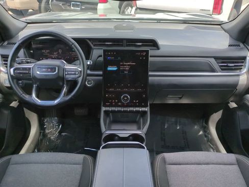 Used 2025 GMC Terrain Elevation AWD/4WD image 14
