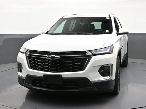 Certified 2023 Chevrolet Traverse RS w/ LPO, Floor Liner Package AWD/4WD image 8
