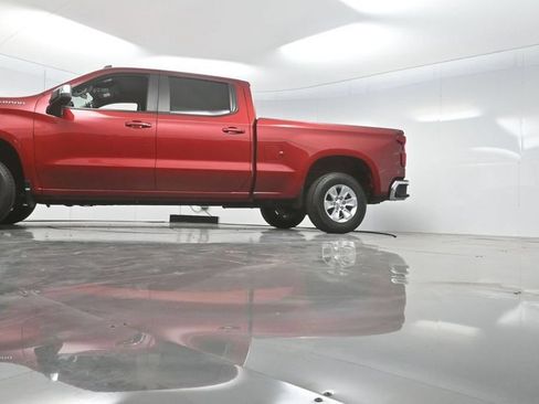 Used 2024 Chevrolet Silverado 1500 LT RWD image 7