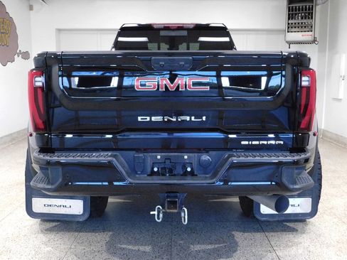 Used 2025 GMC Sierra 3500 Denali w/ Denali Reserve Package AWD/4WD image 5