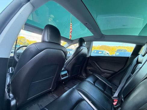 Used 2020 Tesla Model 3 Long Range image 16