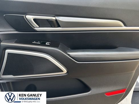 Used 2021 Kia Telluride LX AWD/4WD image 26