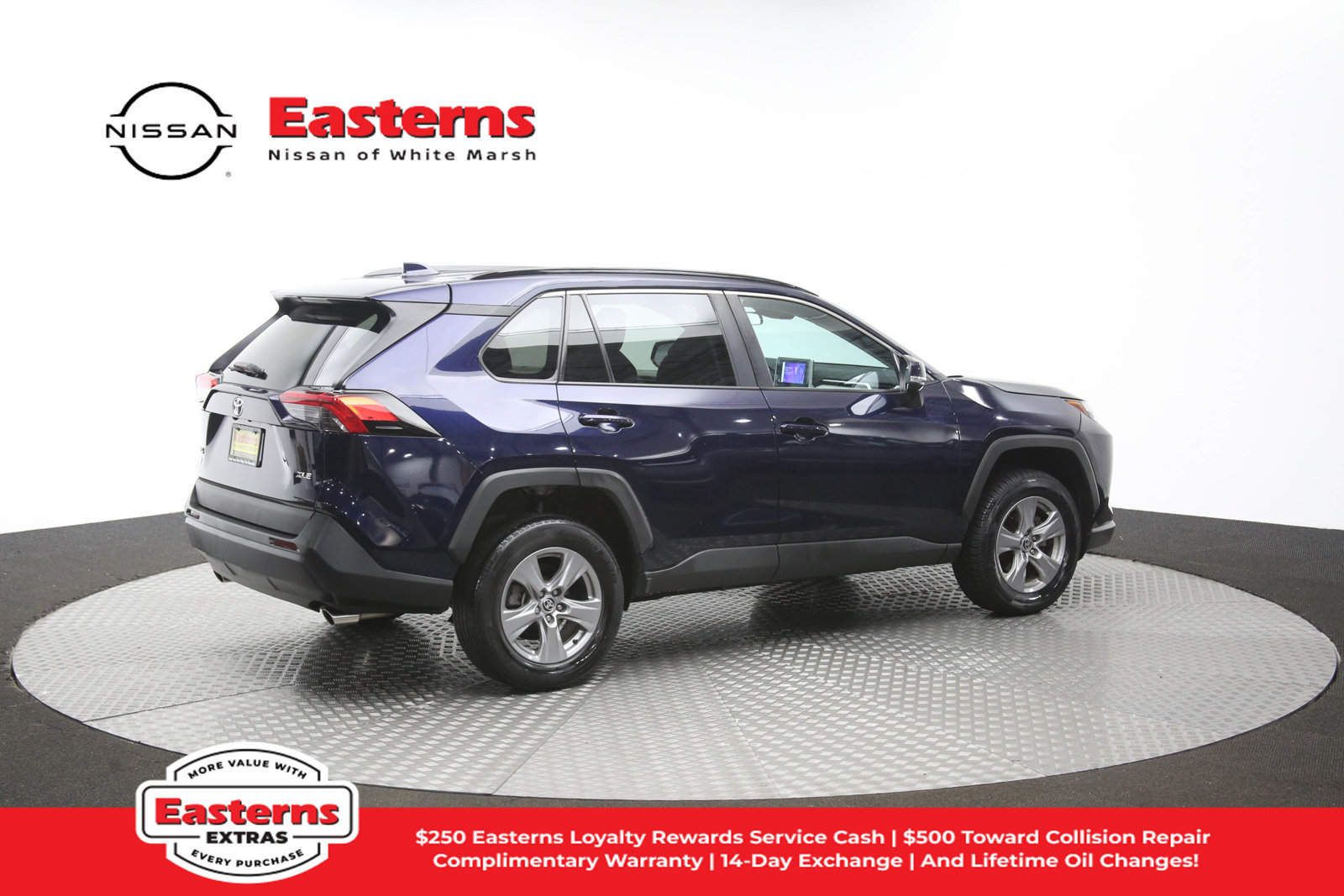 Used 2024 Toyota RAV4 XLE FWD image 42