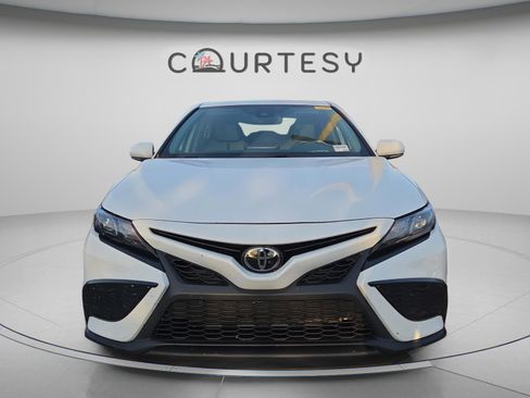 Certified 2023 Toyota Camry SE w/ Cold Weather Package FWD image 4