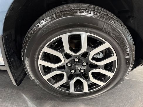 Used 2024 Ford Maverick Lariat FWD image 14