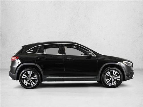 Used 2024 Mercedes-Benz GLA 250 4MATIC image 4