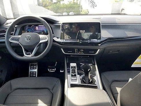 New 2026 Volkswagen Atlas Cross Sport SEL R-Line AWD/4WD image 6