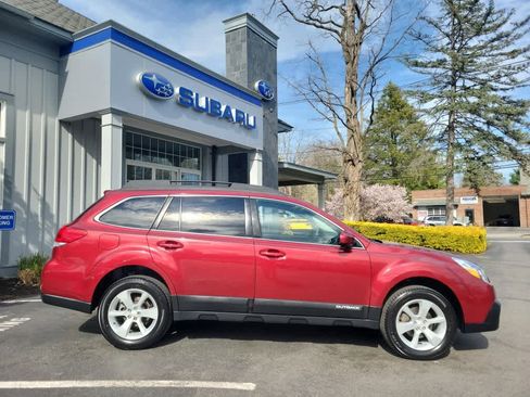 Used 2013 Subaru Outback 2.5i Premium w/ All-Weather Pkg image 2