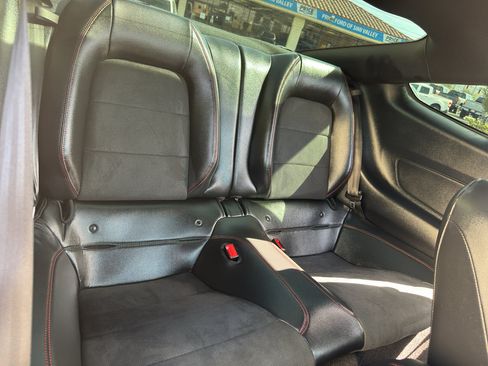 Used 2019 Ford Mustang GT Premium w/ Equipment Group 401A RWD image 24