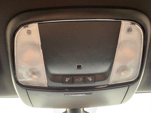 Used 2022 Dodge Durango GT w/ Blacktop Package AWD/4WD image 28