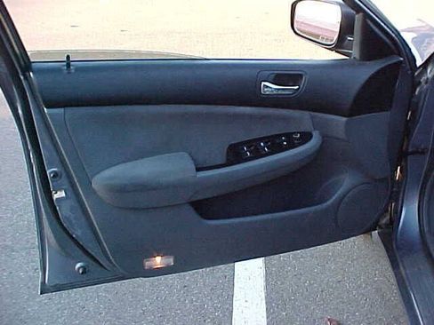 Used 2007 Honda Accord SE image 17