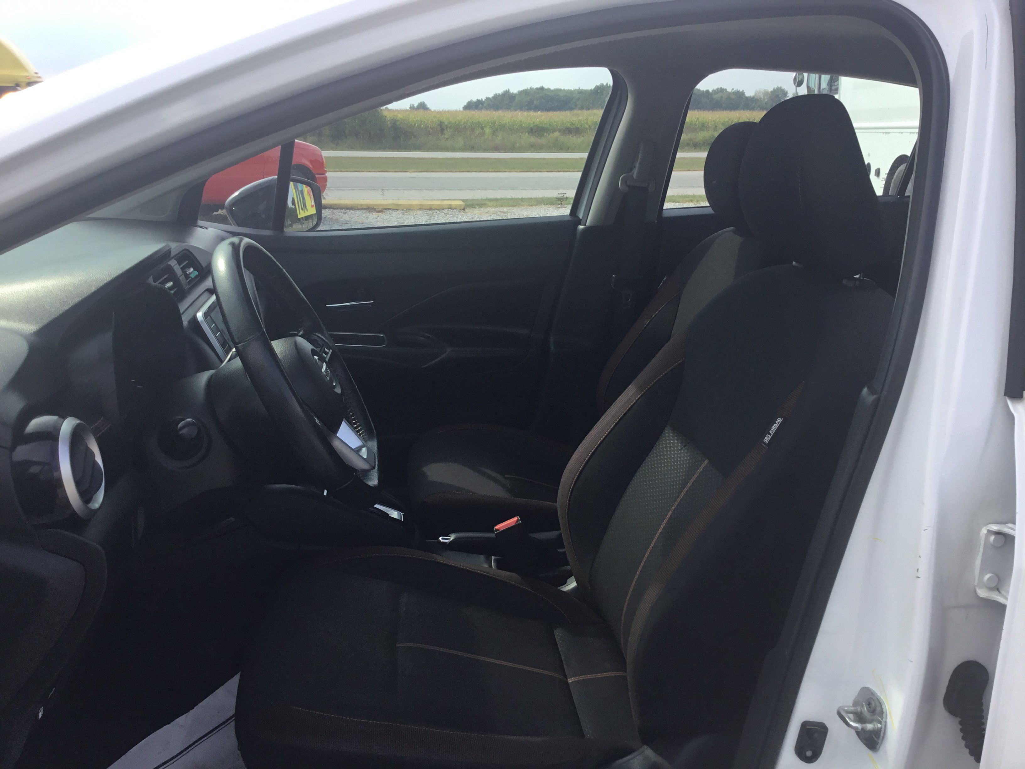Used 2022 Nissan Versa SR w/ Convenience Package FWD image 13
