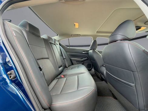 Used 2023 Nissan Altima 2.5 SR w/ SR Premium Package FWD image 17