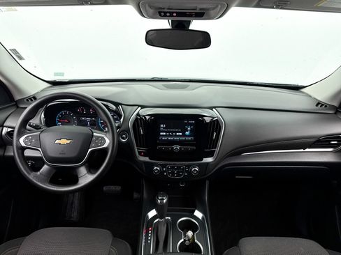 Used 2019 Chevrolet Traverse LS FWD image 17