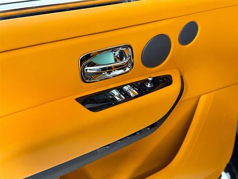 Used 2026 Rolls-Royce Cullinan image 13