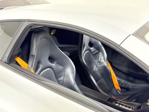 Used 2016 McLaren 675LT Coupe image 24