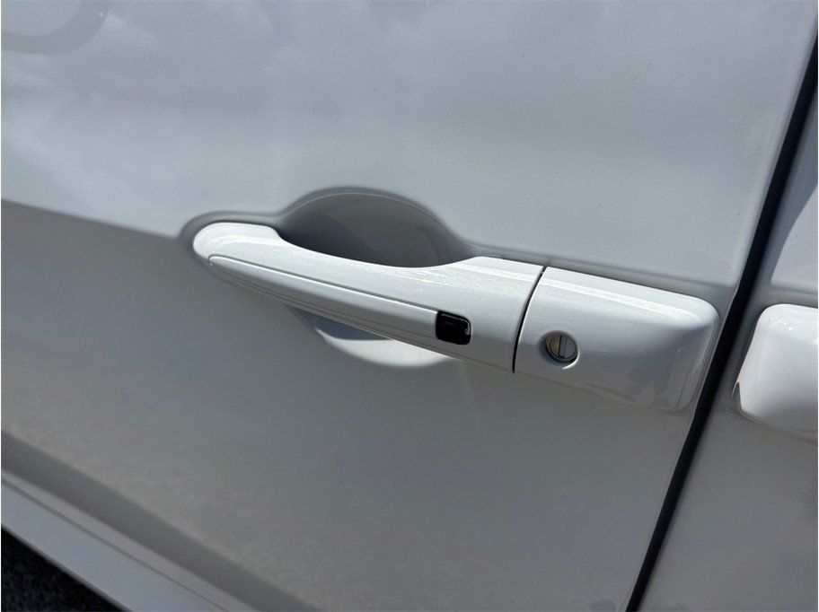 Used 2024 Chrysler Pacifica Limited FWD image 18