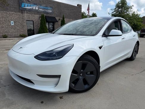 Used 2022 Tesla Model 3 Long Range AWD/4WD image 1
