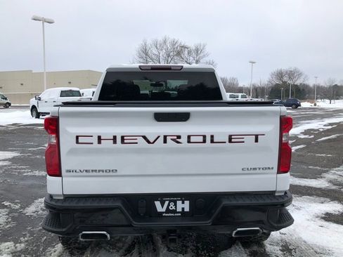 Used 2019 Chevrolet Silverado 1500 Custom Trail Boss w/ Custom Convenience Package image 27